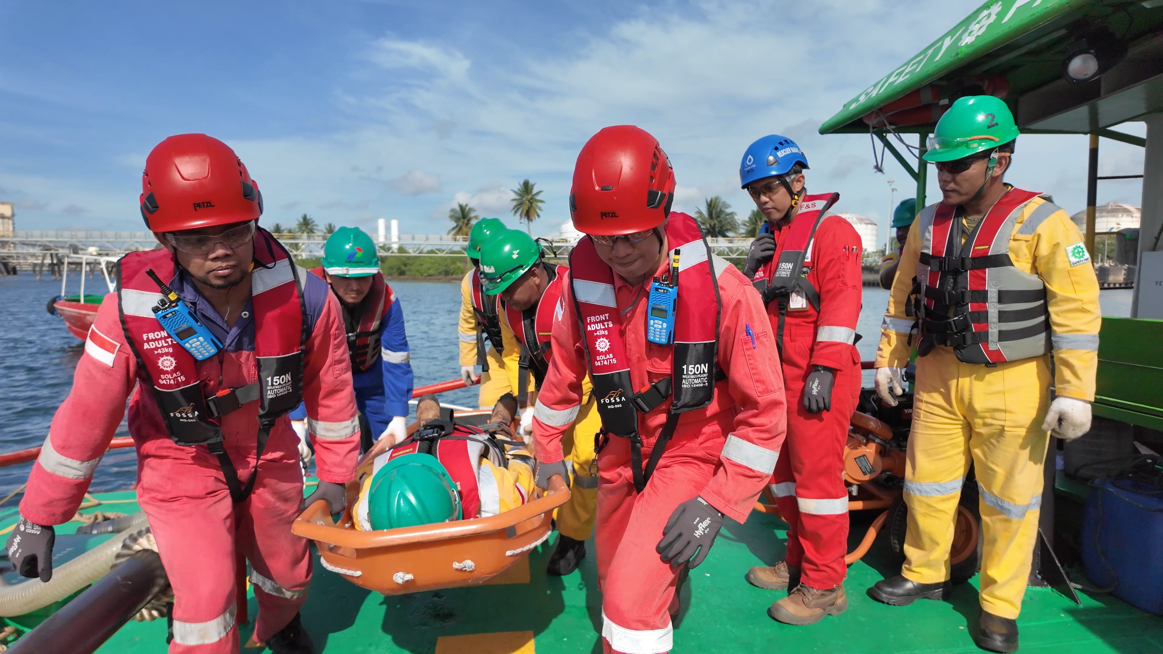 Perkuat Respons Keadaan Darurat, Badak LNG Gelar Simulasi Penanganan Insiden Maritim dan Lingkungan