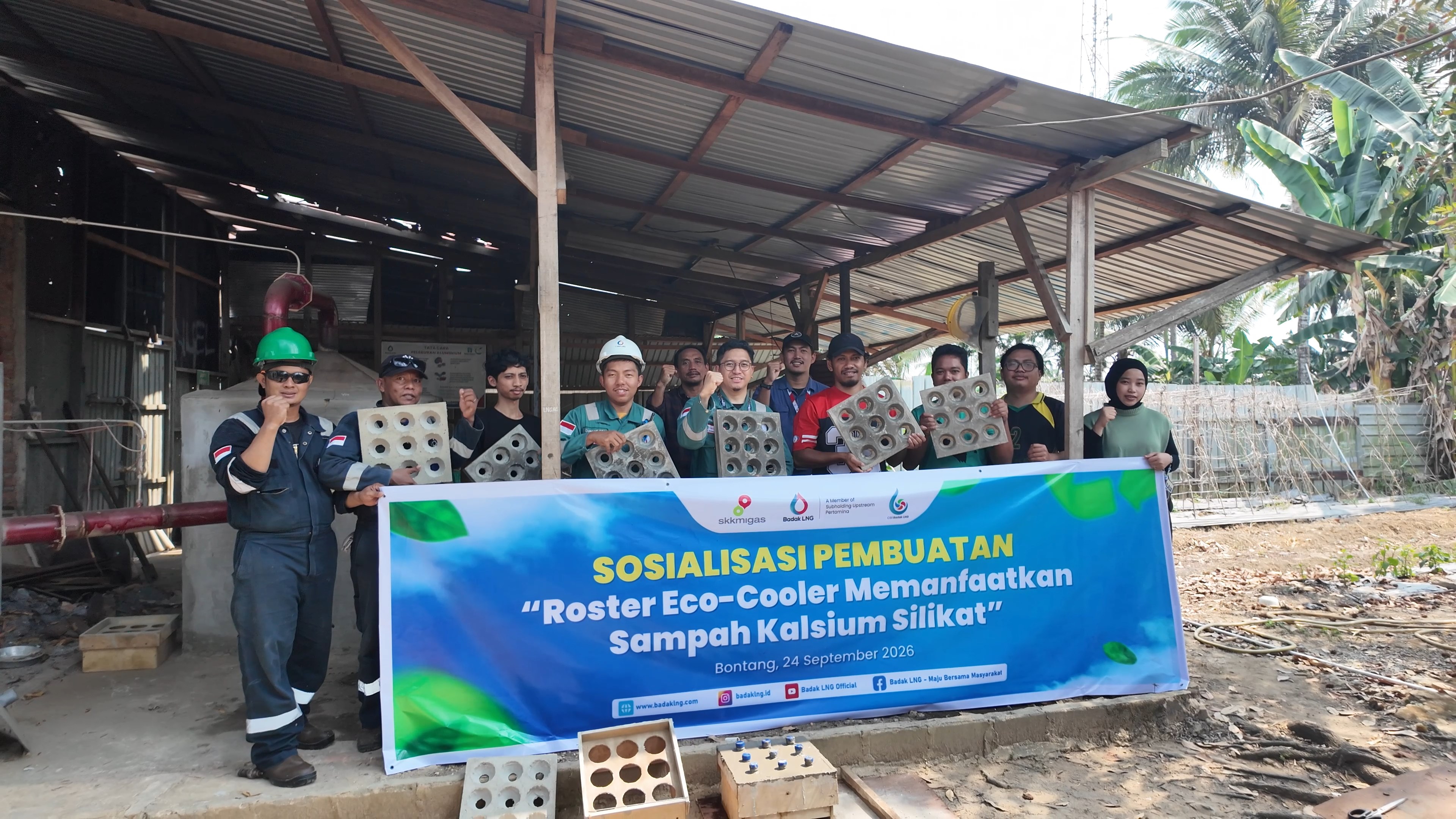 Dari Limbah Jadi Roster, Badak LNG Bagikan Inovasi Eco-Cooler kepada Kelompok Binaan